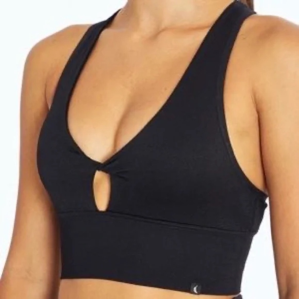 Jessica Simpson Ribbed Shine Twist Front Racerback Sports Bra